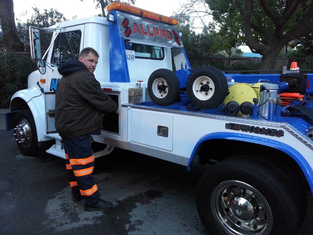 Roadside Assistance - All Pro Towing Recovery - Gilroy CA